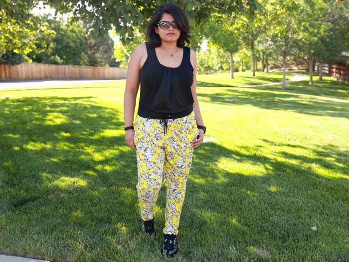 Style Tips on How to Wear Floral Pants! - Fancier's World